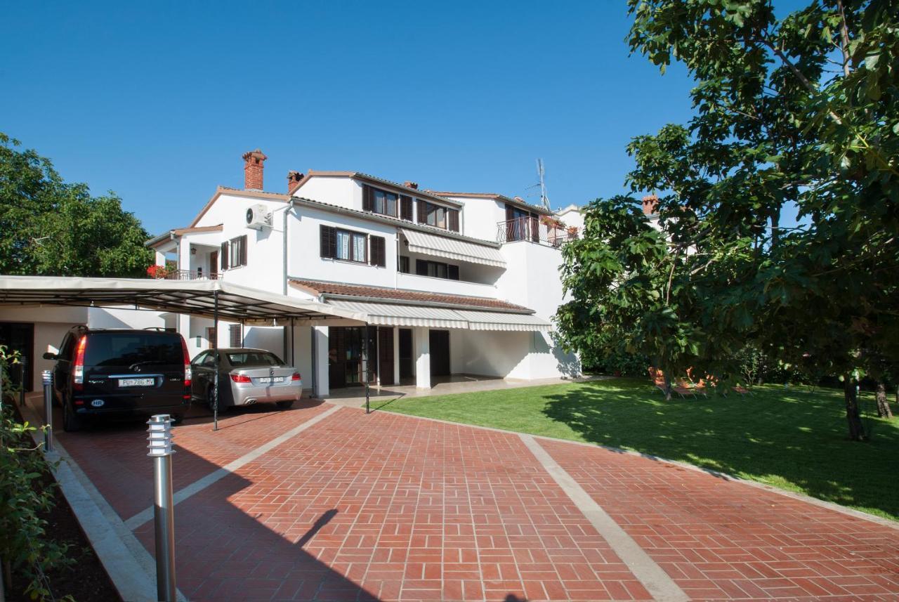 Weis Apartments Rovinj Exterior photo