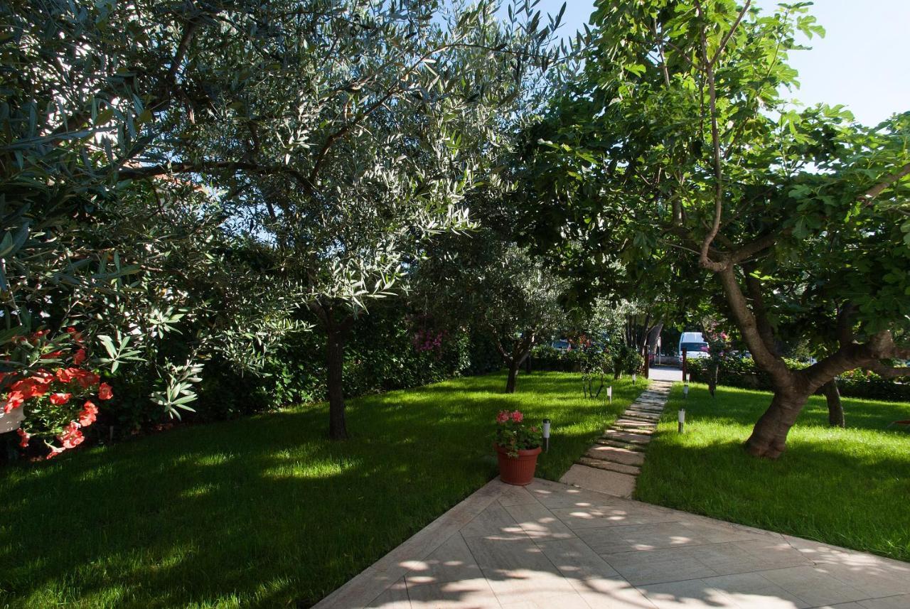 Weis Apartments Rovinj Room photo