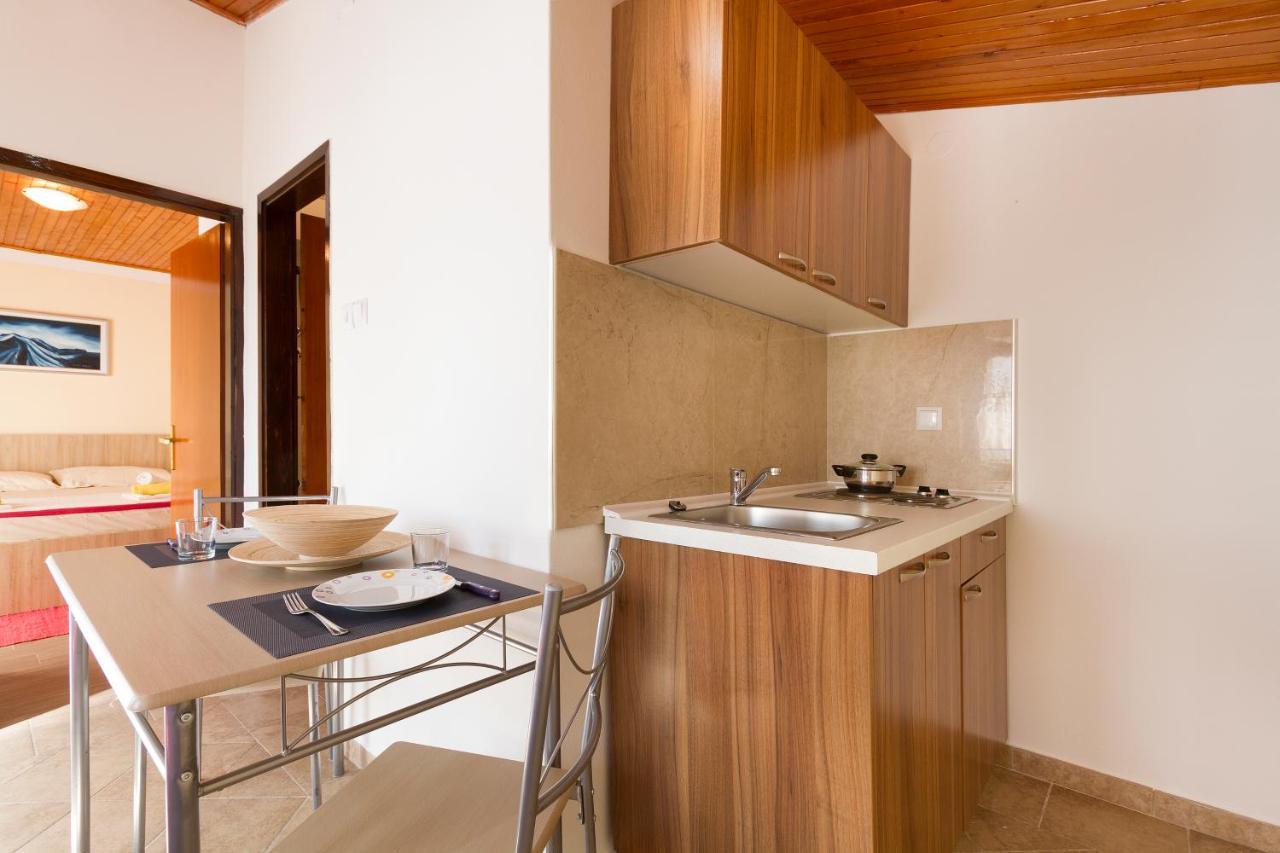 Weis Apartments Rovinj Exterior photo