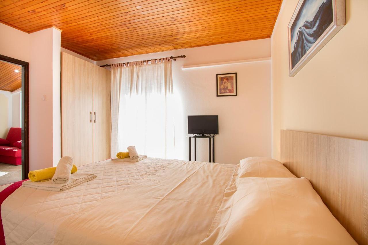 Weis Apartments Rovinj Exterior photo