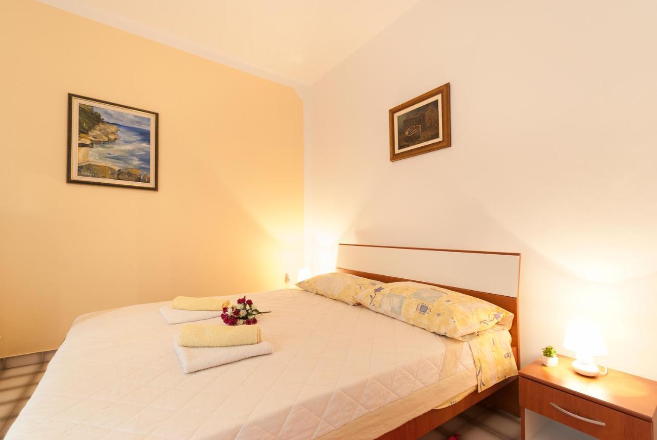Weis Apartments Rovinj Room photo